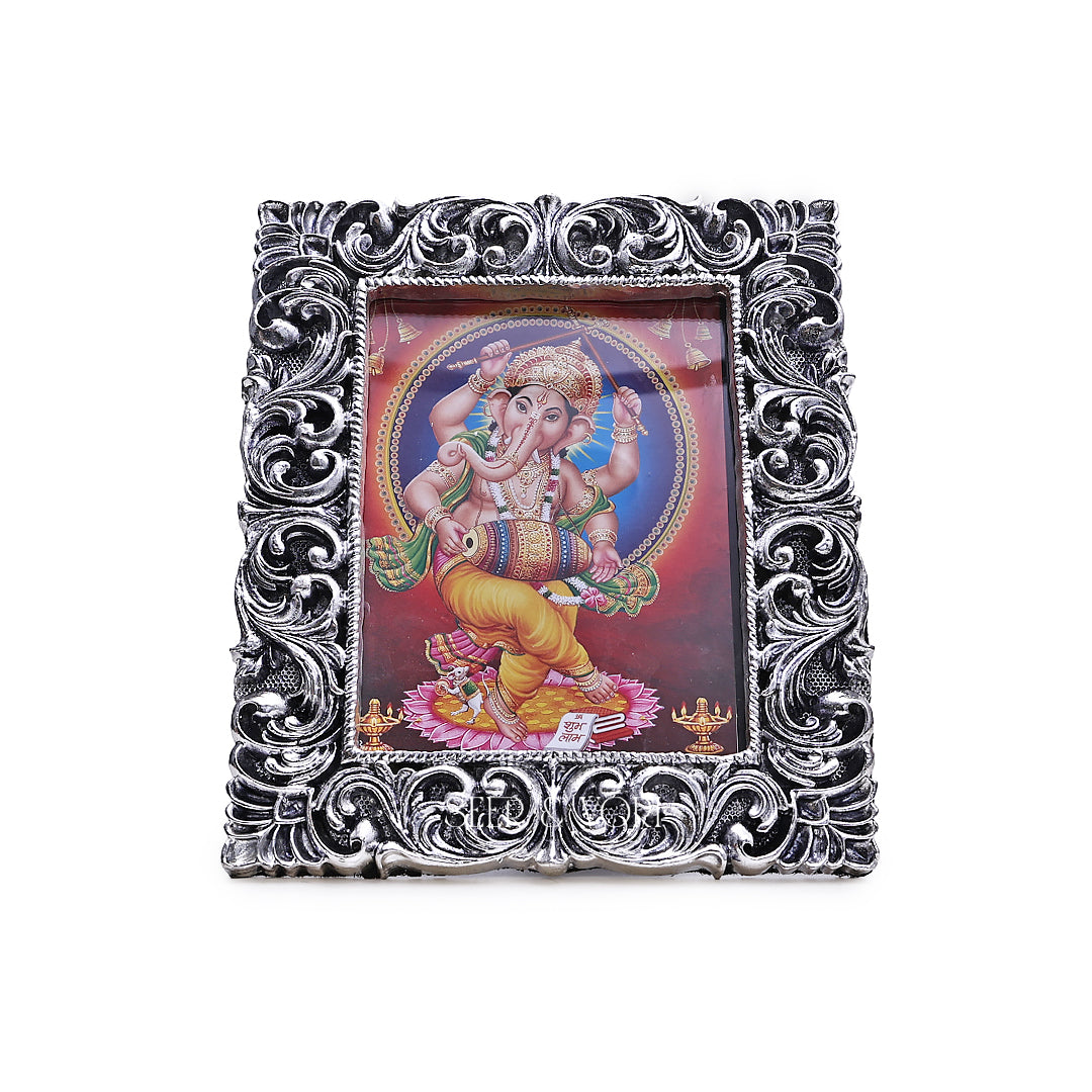 The Silver Heritage Photo Frame