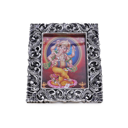 The Silver Heritage Photo Frame